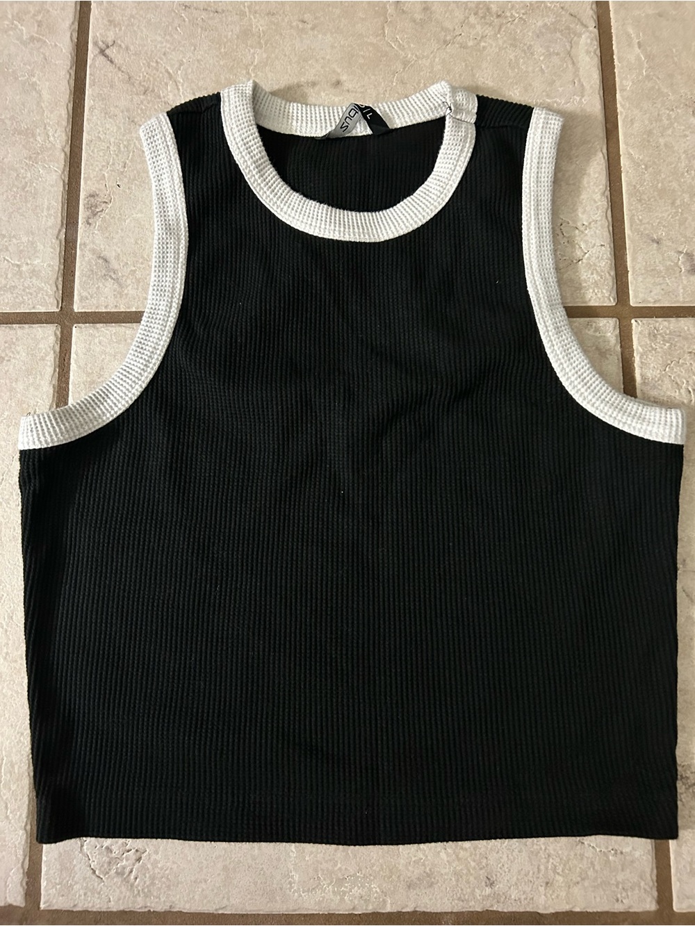 Black & White Ribbed Tank Top - Unbranded size L rarely used